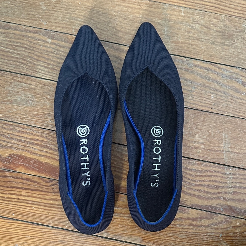 Rothy's Women's Black and Blue Flats
